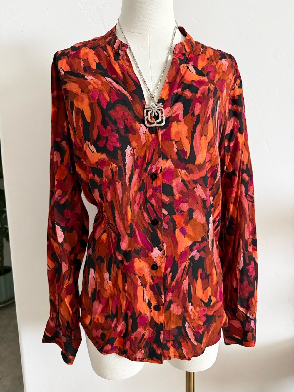 Liverpool Los Angeles abstract Fall colors Button-Front Blouse L
